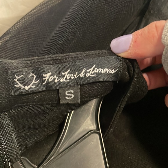 CHIC BLACK LONG SLEEVE MESH MINI DRESS - Picture 2 of 4